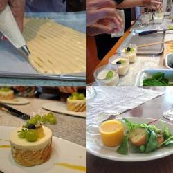 ビスキュイとバニラムースケーキ作り風景