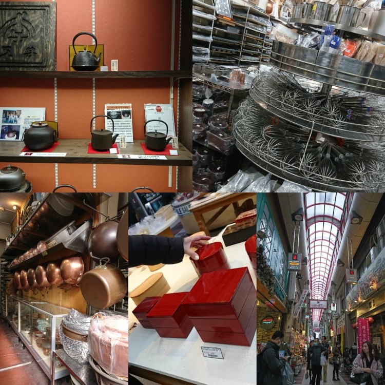 菓機や漆器、南部鉄器店内に道具が並んでいます