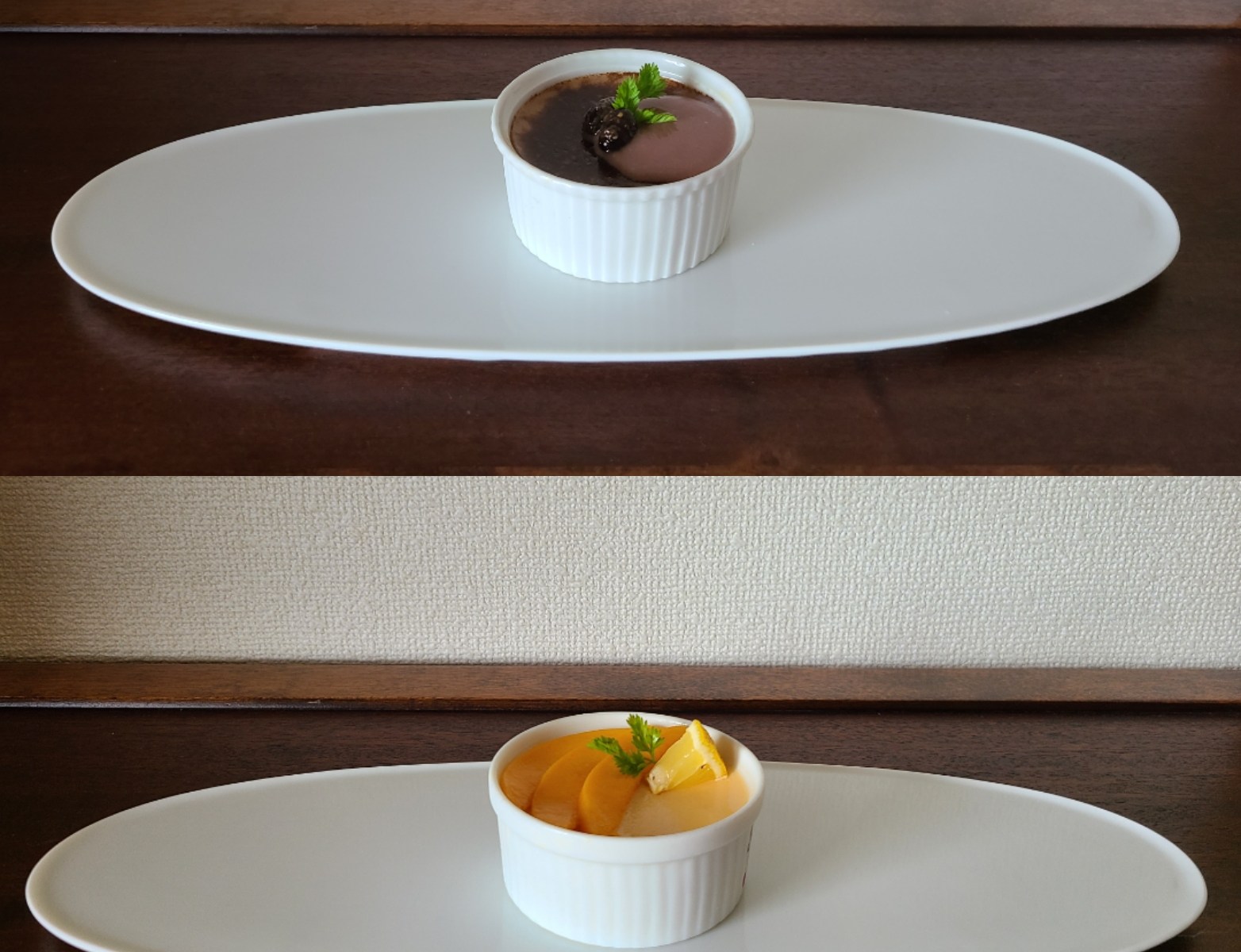 白皿の上にココットに入った2種類のプリンがあります。